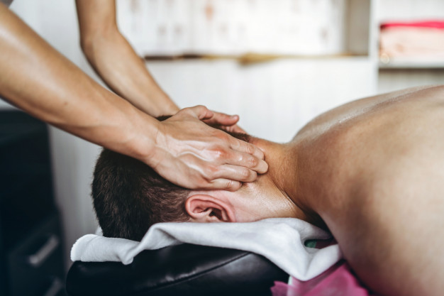 ماساژ درمانی فیزیوتراپی